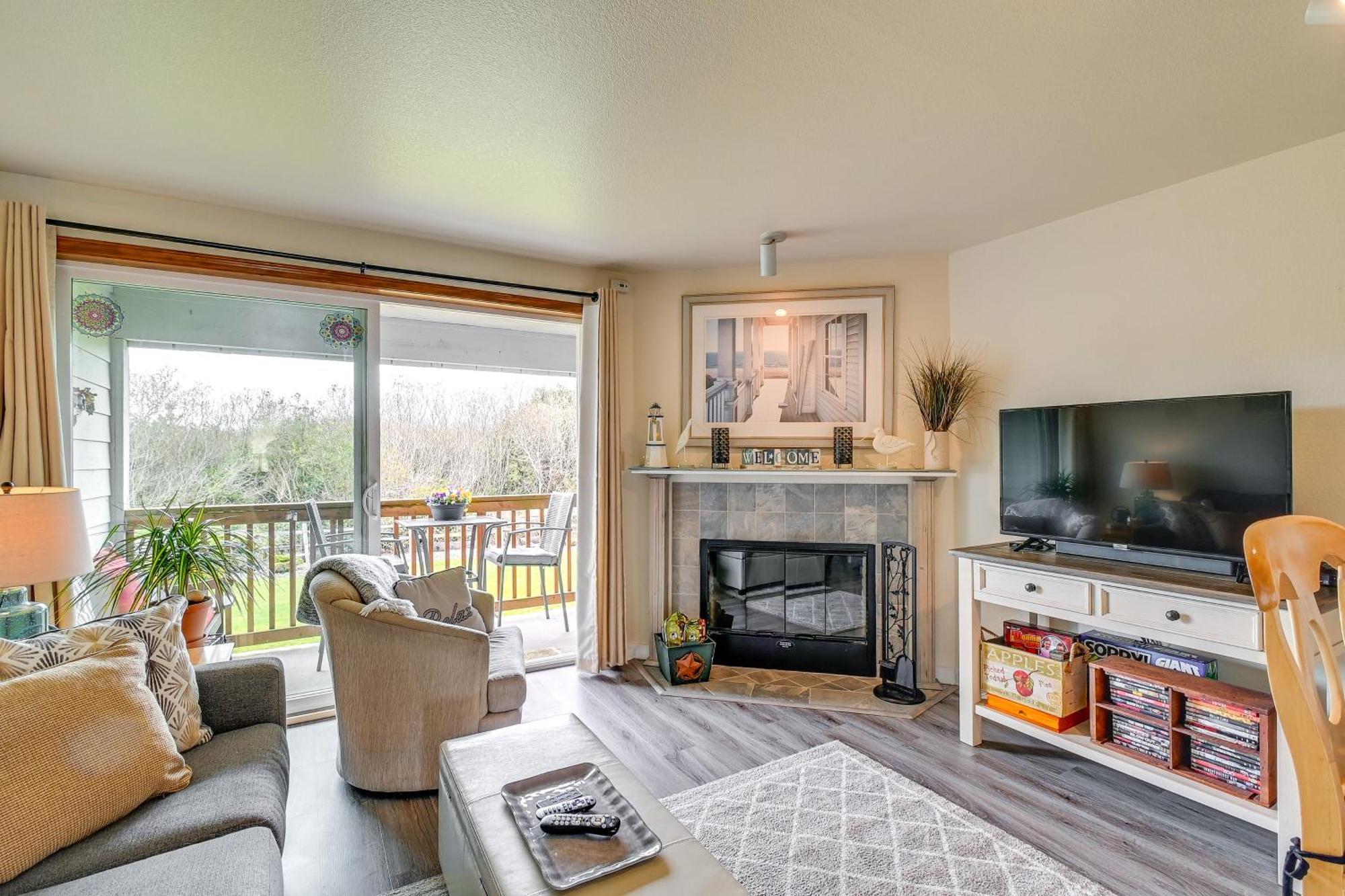 Ocean Shores Condo With Balcony Less Than 1 Mi To Beach! Dış mekan fotoğraf