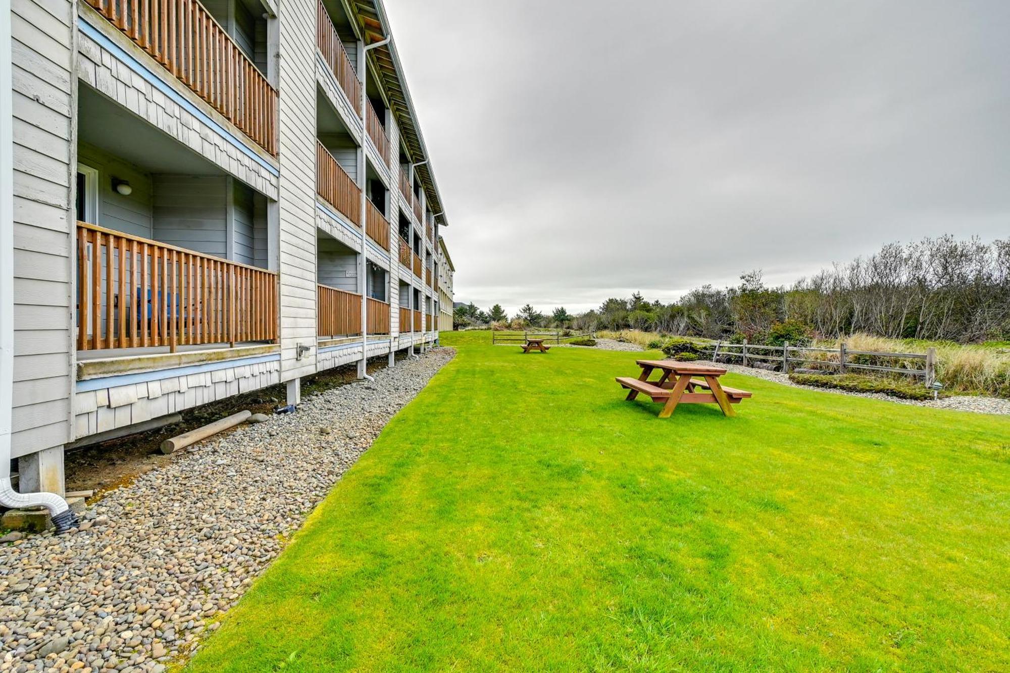 Ocean Shores Condo With Balcony Less Than 1 Mi To Beach! Dış mekan fotoğraf